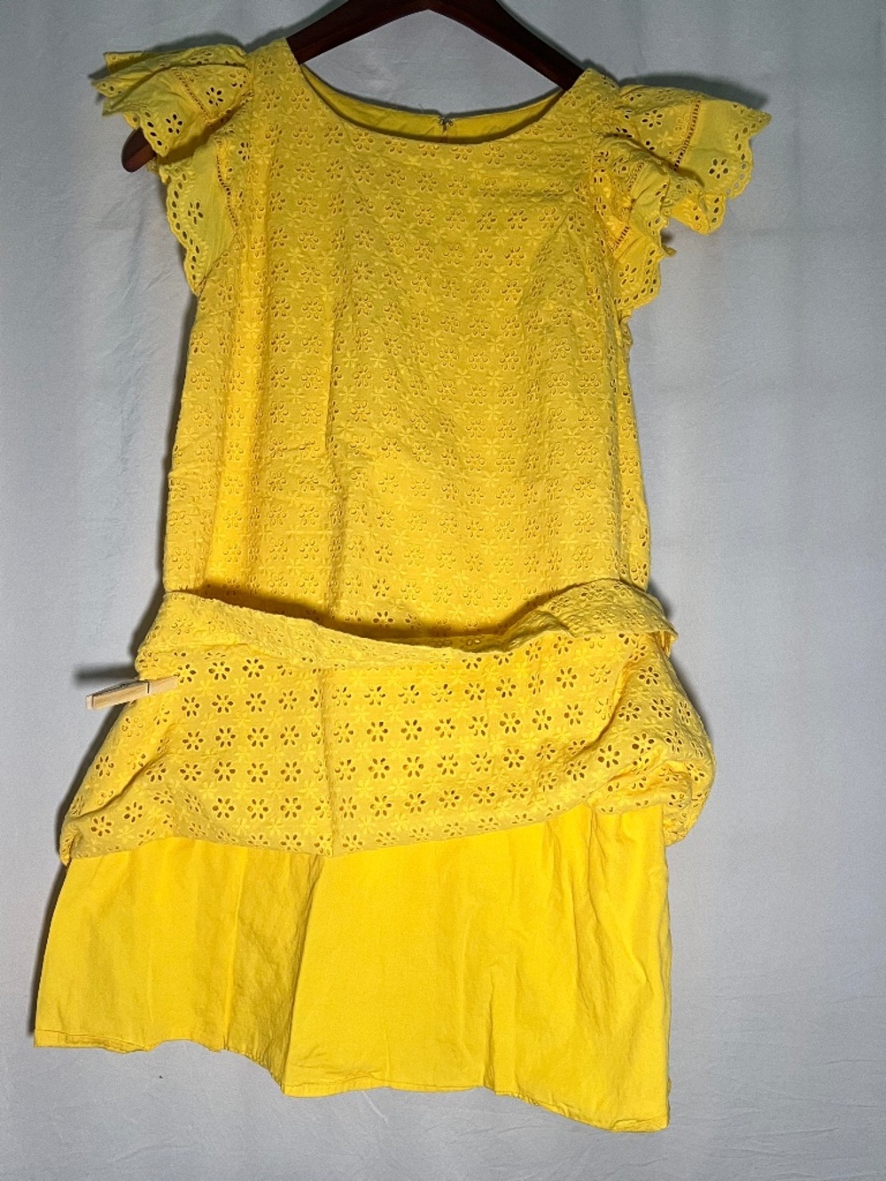 Girls Polo Ralph Lauren Eyelet Dress with Ruffle Sleeves. Size 14.